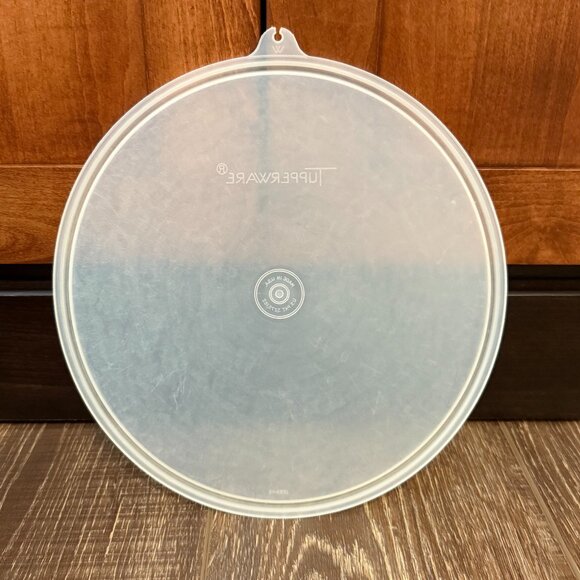 Tupperware Tall Canister - Picture 16 of 16